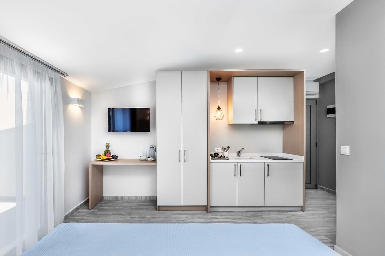 Nymphes Deluxe Accommodation 페프코초리 외부 사진
